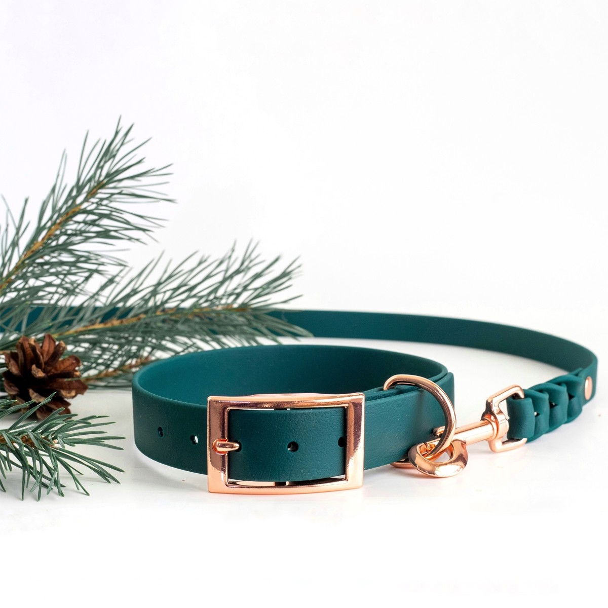 Tyylivoitto Classy collar emerald