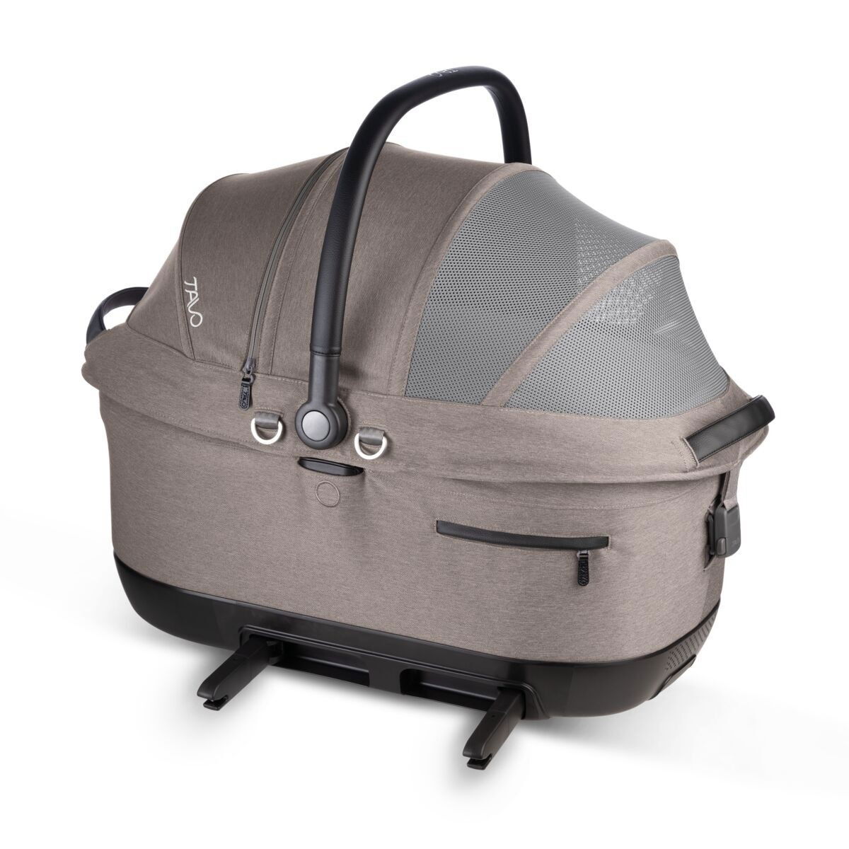 Tavo Maeve ISO6X Wind crash tested pet car seat with integrated ventilation system