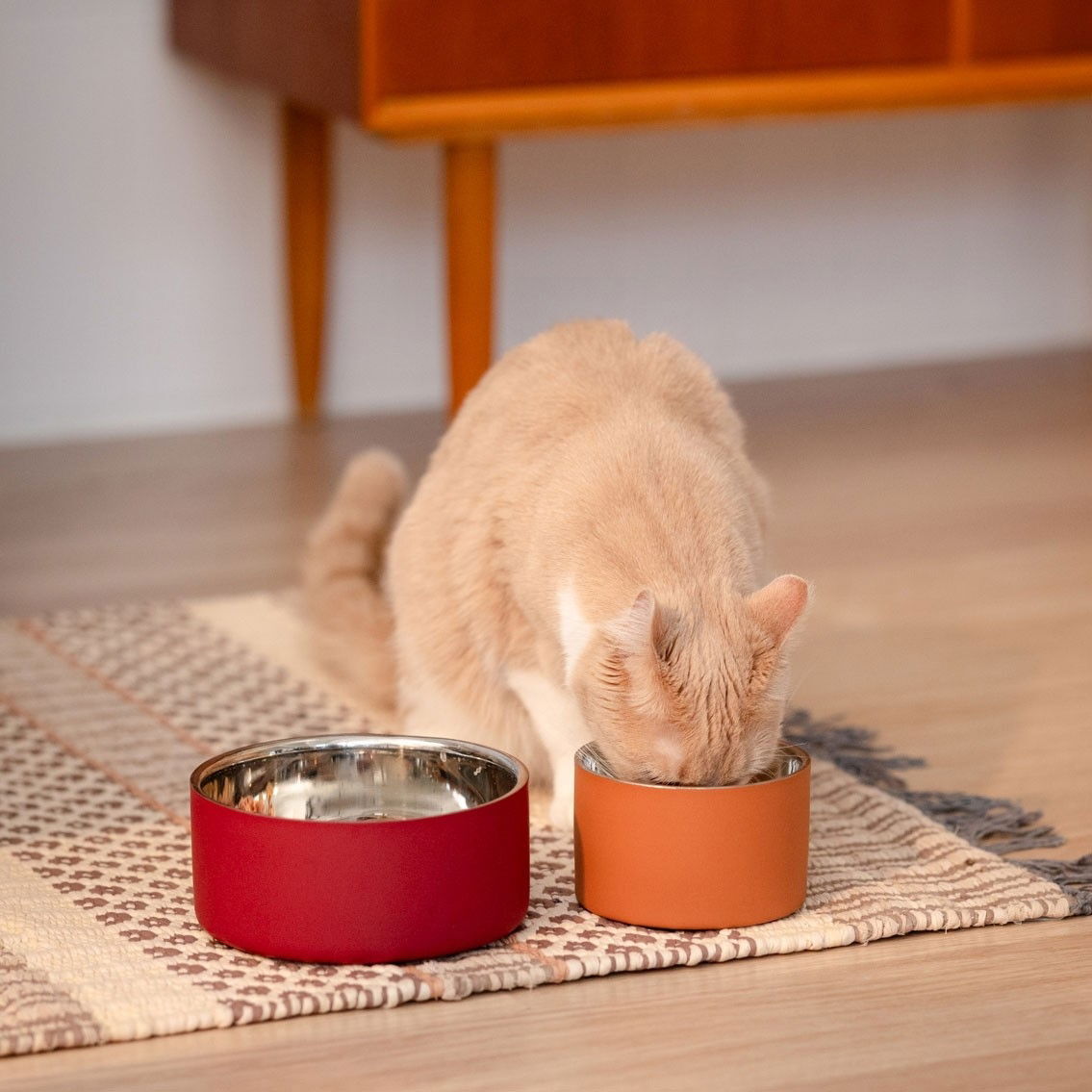 Basic DoubleWall concave metal bowl sienna