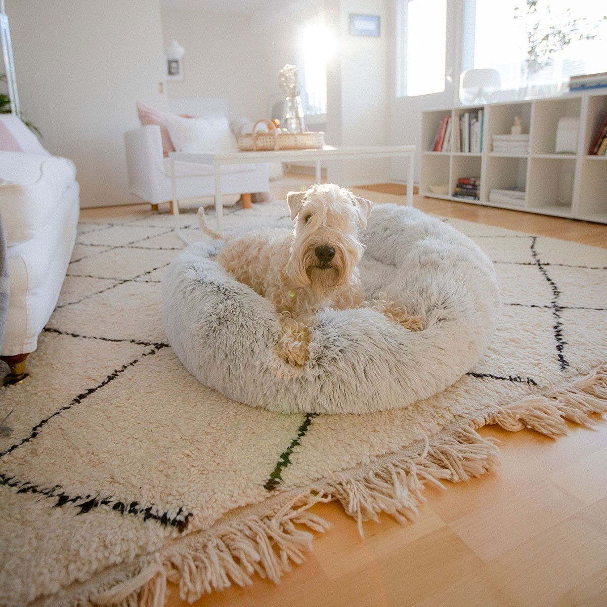 L&B Fluffy bed icy white 