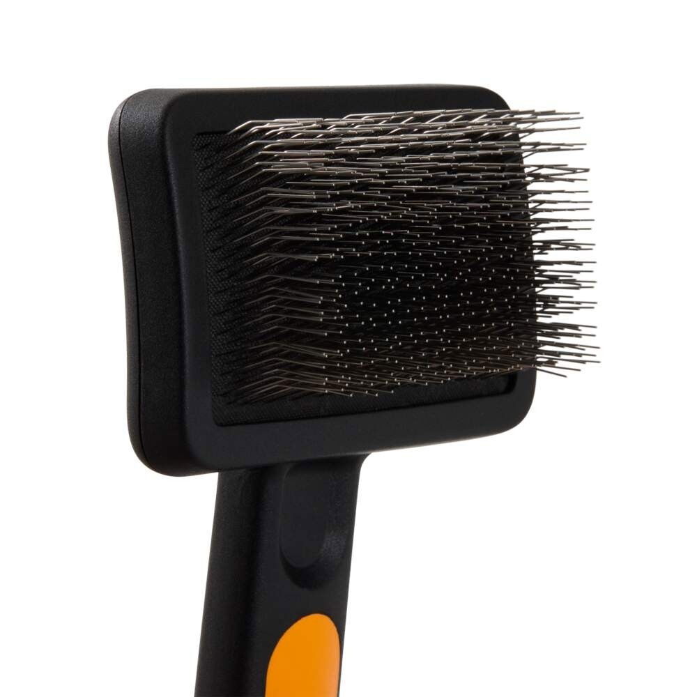 Fiskars slicker brush